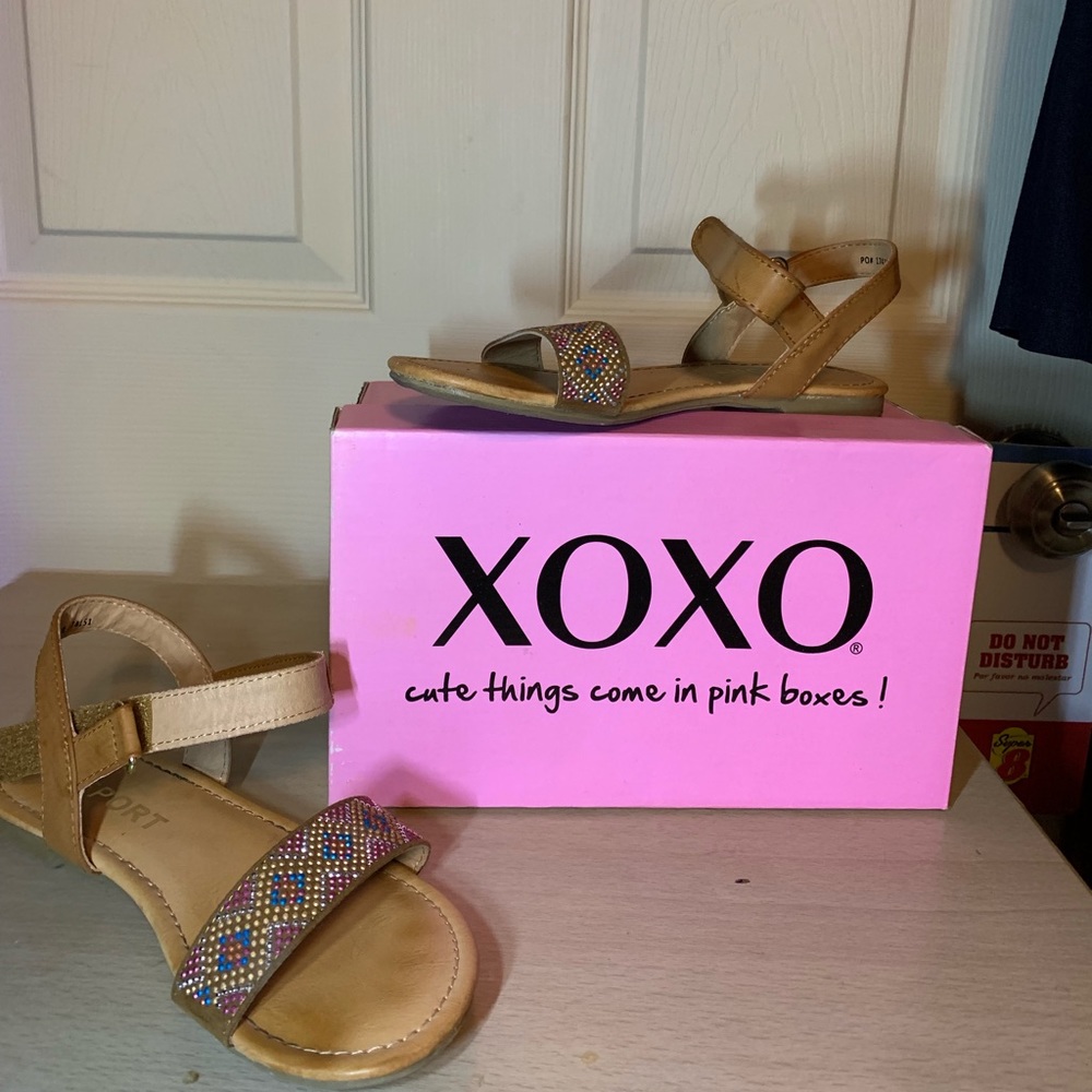 Girls sandals